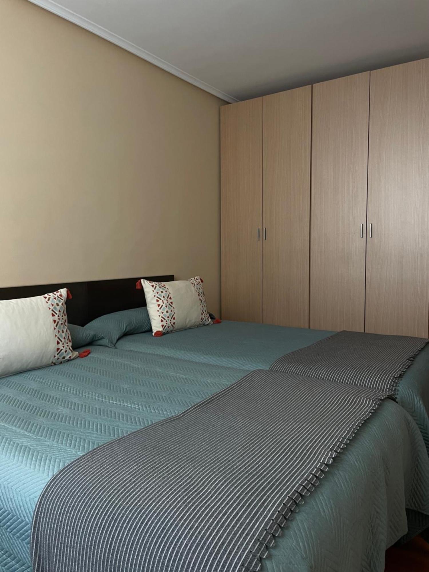 Piso En El Centro De Laredo A Pie De Playa Apartment ภายนอก รูปภาพ